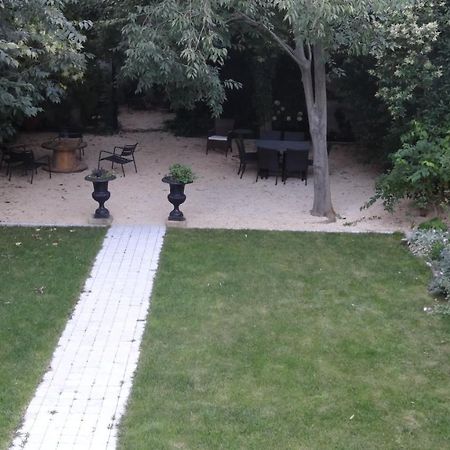Chambre Cote Jardin Nîmes Zewnętrze zdjęcie
